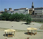 A new beach in Florence, on the Arno river!